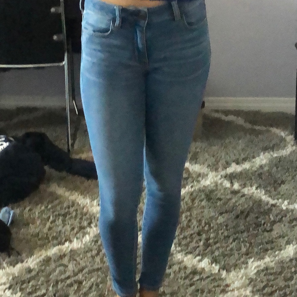 Blue skinny jeans